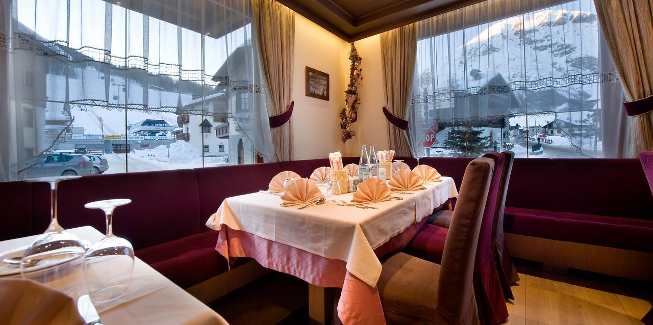 Hotel Ristorante Cassana Livigno Exterior foto